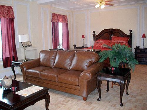The George Washington Hotel Room photo